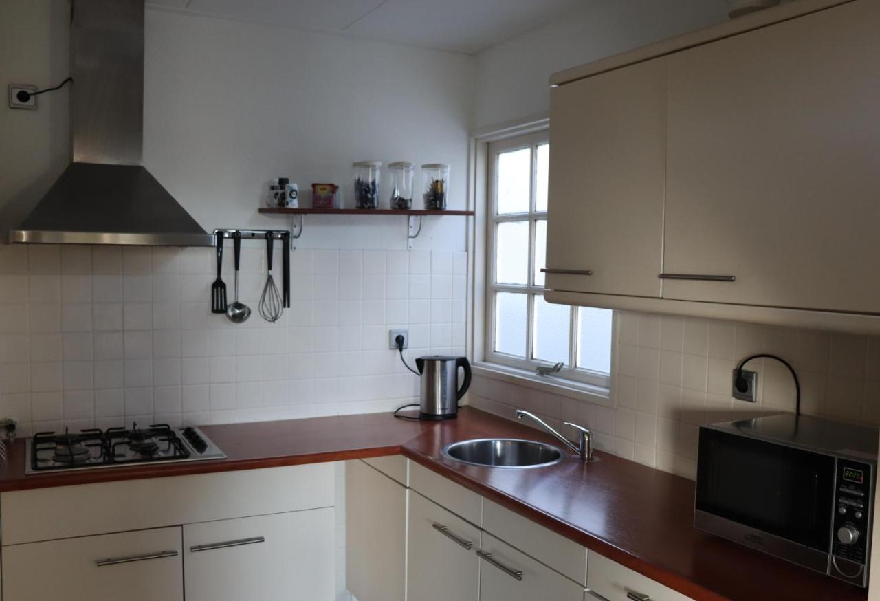 Stadsherberg 'Het Wapen Van Ijlst' Exteriör bild